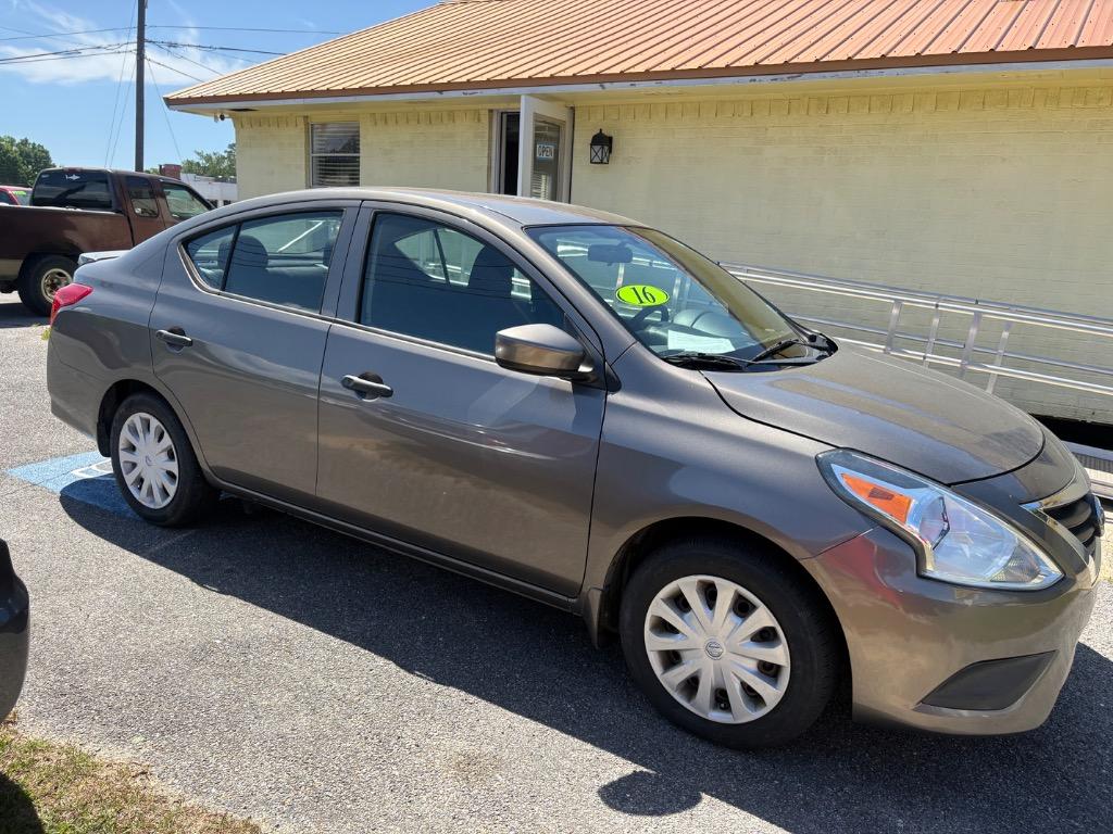 2016 Nissan Versa Sedan S Plus