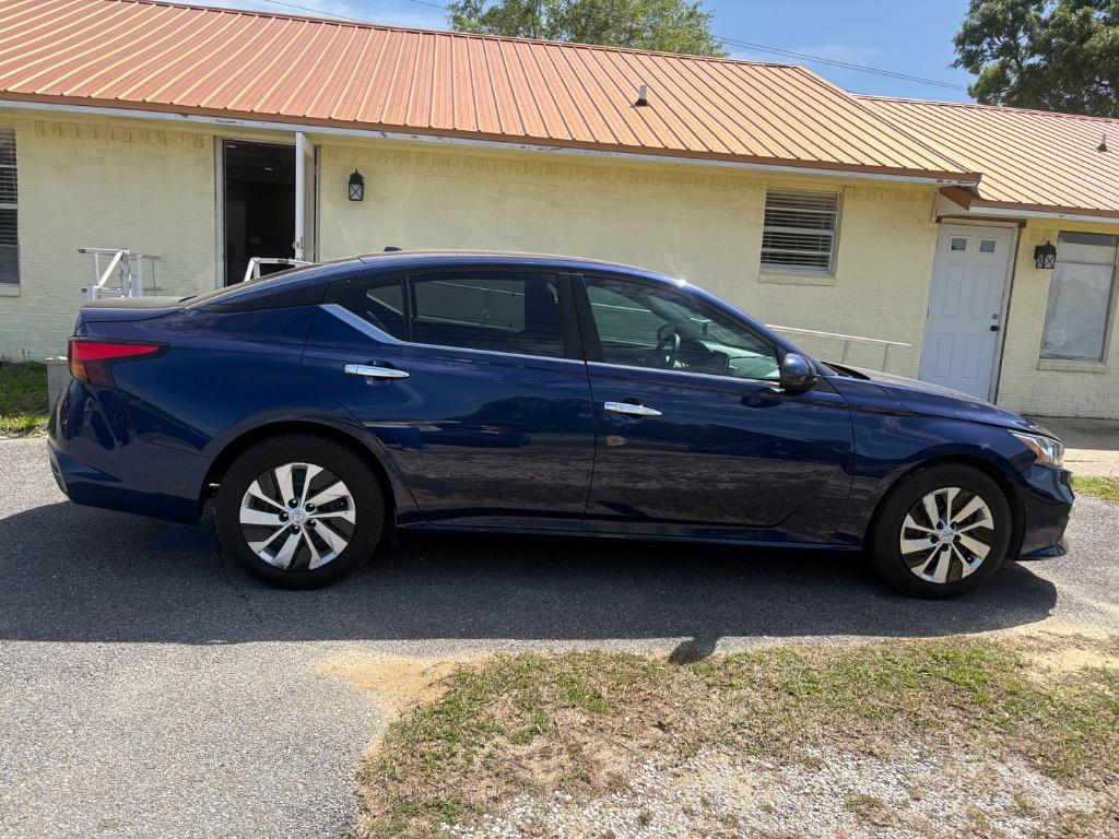 2019 Nissan Altima SR
