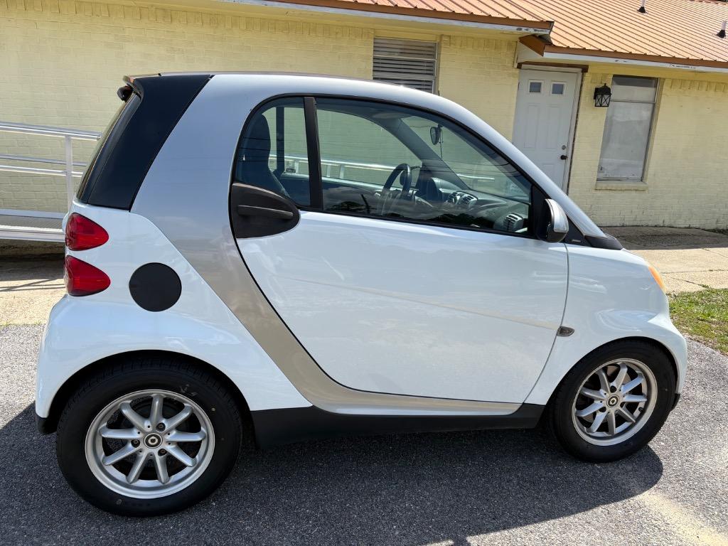 2008 smart fortwo pure's photo