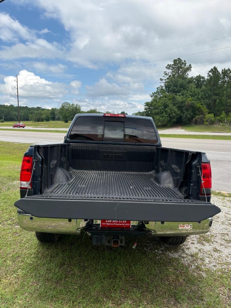 2015 Nissan Titan SV - Photo 6