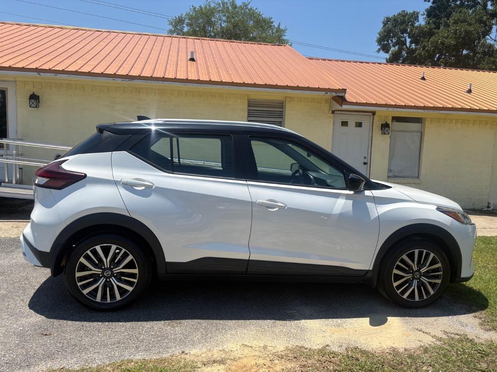 2021 Nissan Kicks 1.6 SV's photo