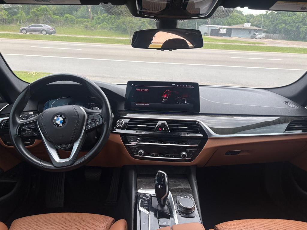 2023 BMW 5 Series 540i - Photo 11