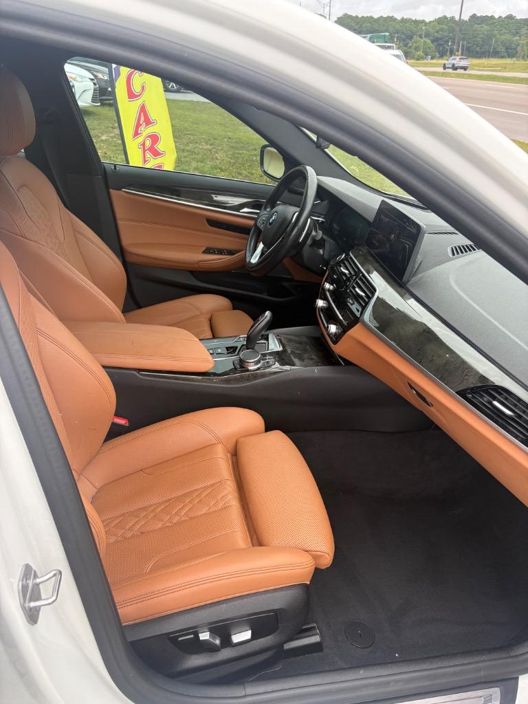 2023 BMW 5 Series 540i - Photo 9