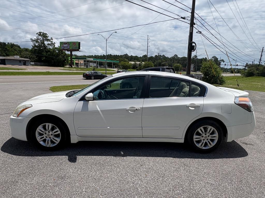 2012 Nissan Altima's photo