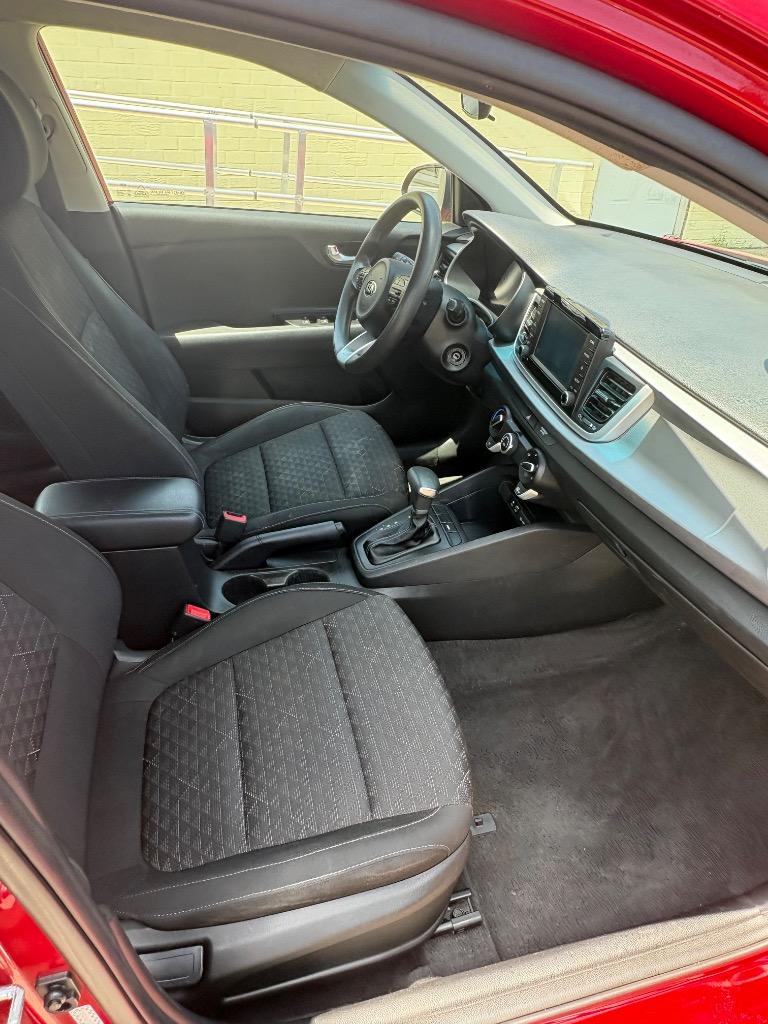2020 Kia RIO S - Photo 9