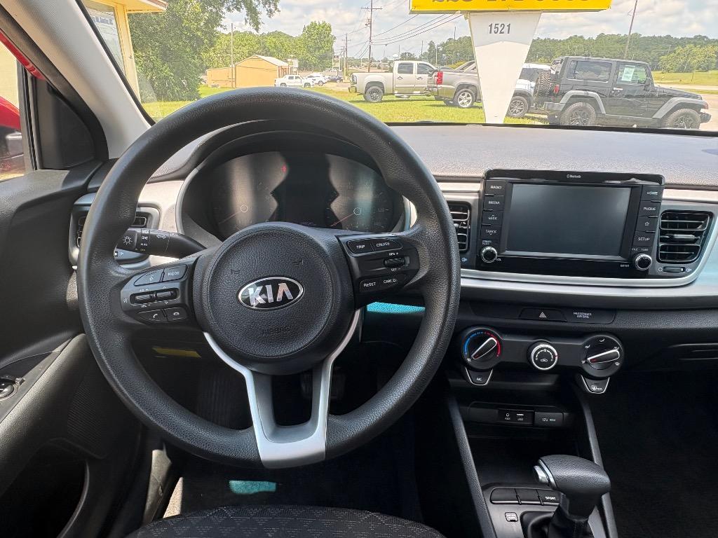 2020 Kia RIO S - Photo 10