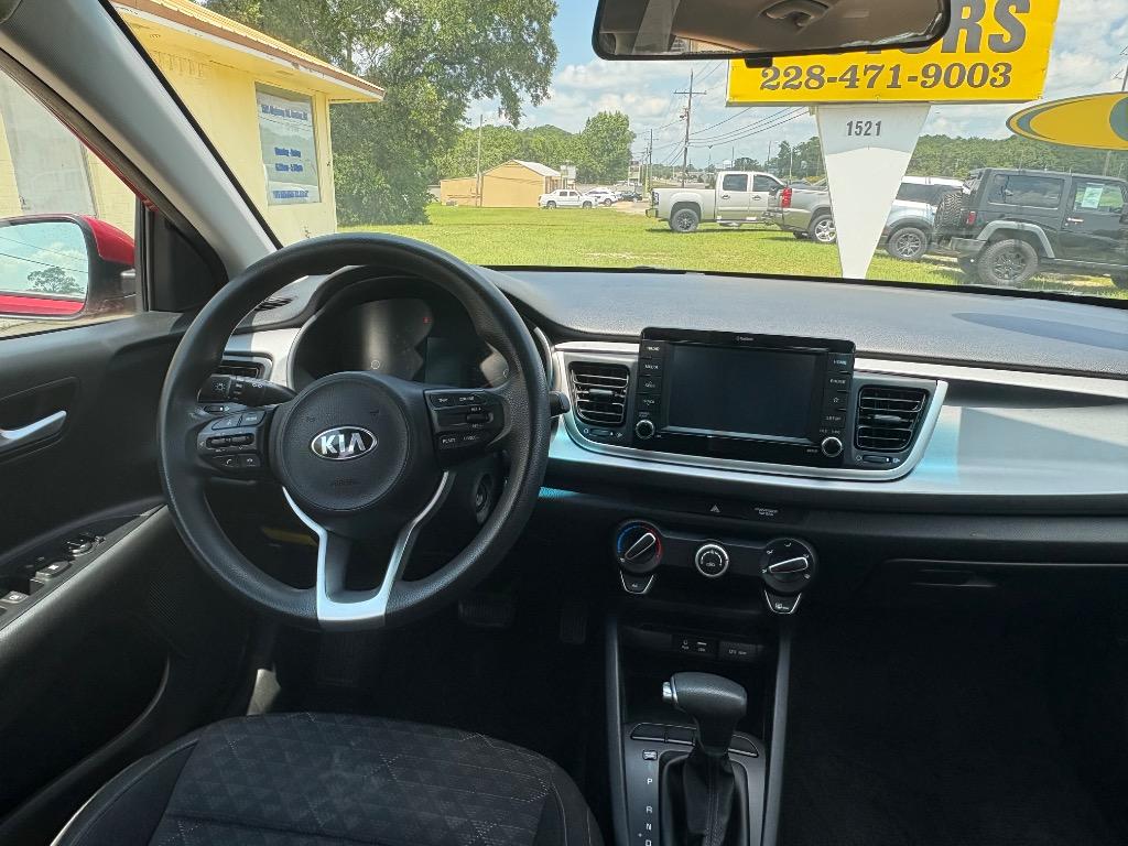 2020 Kia RIO S - Photo 11